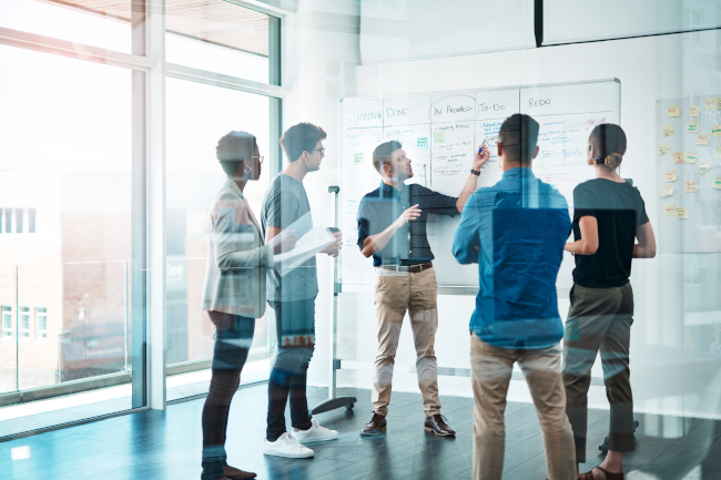 Abb. 3 [[Schmuckbild]] Peer-Mentoring mit verschiedenen Mentoren (002)