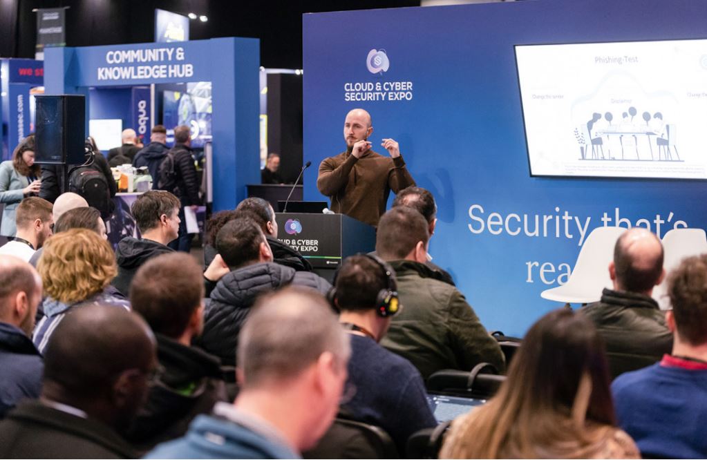 Durch aufmerksame Mitarbeitende erreichen Unternehmen automatisch ein höheres Sicherheitsniveau